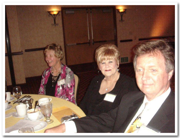 Donna Magnuson Tucker, Maralee Williamson Jones and Husband