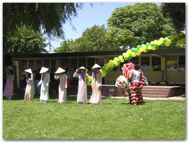 RAHS Chinese Dancers